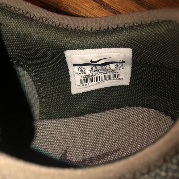 MENS NIKE SHOES - Picture 7 of 7